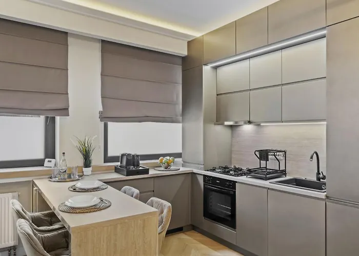 Two The Paradise Of Lights * بوخارست